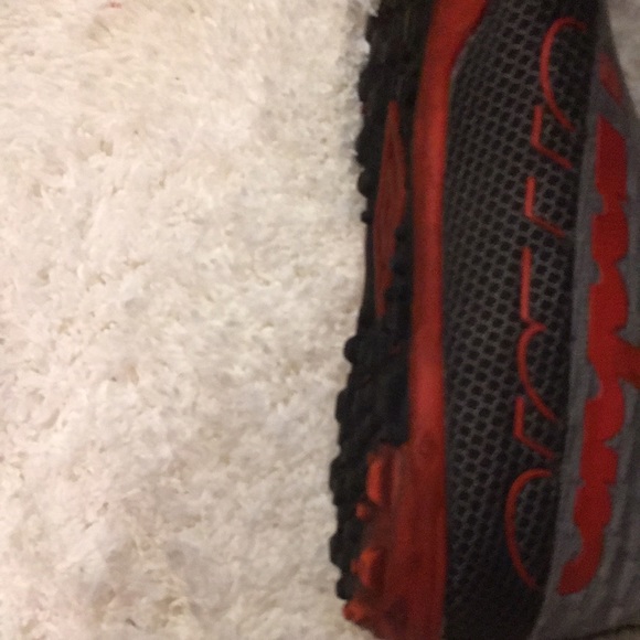 Umbro orange and grey shoes - Picture 12 of 12